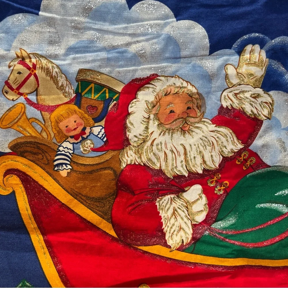 Night Before Christmas Quilted wall Panel with shimmering effects. No rod